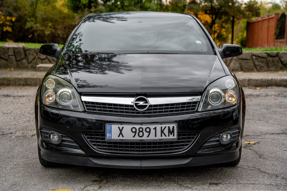 Opel ASTRA H GTC 1.6 turbo