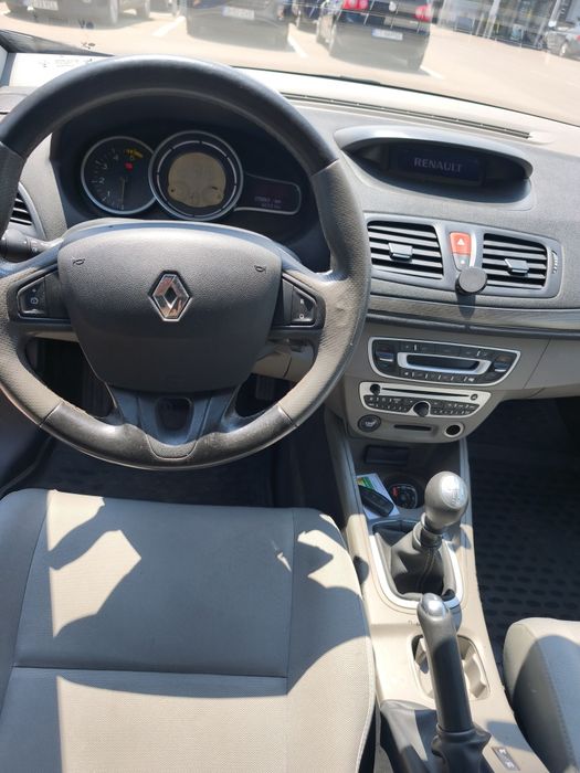 RENAULT Megane 2010 — imagine 4