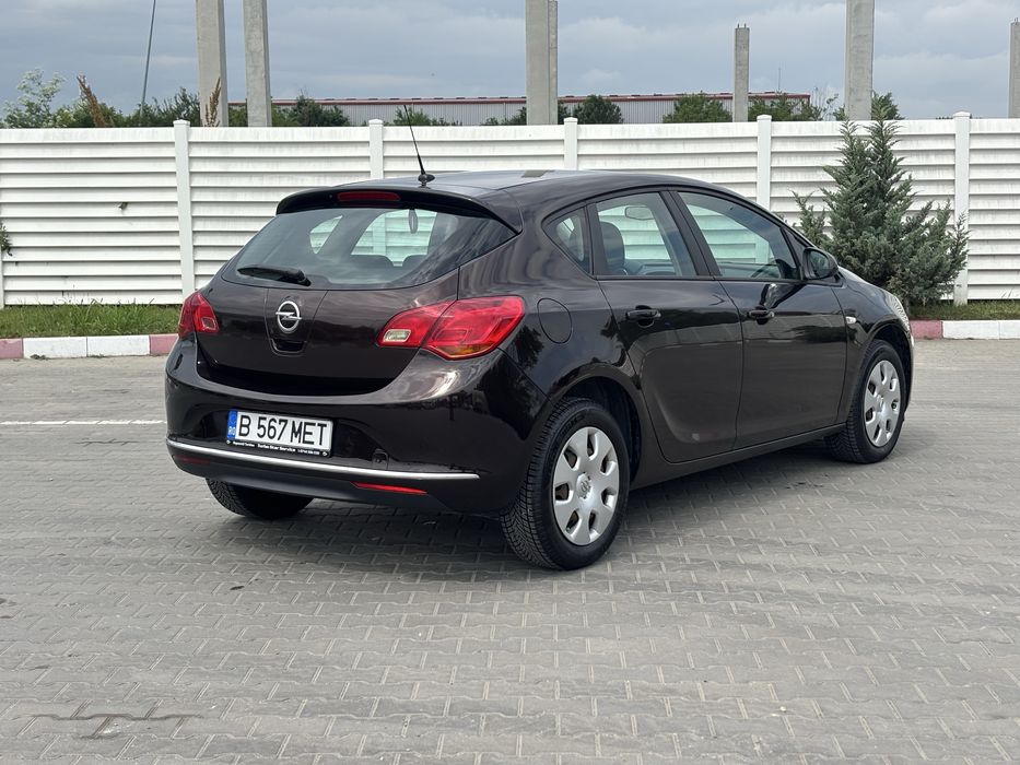 OPEL Astra 2013 — imagine 3