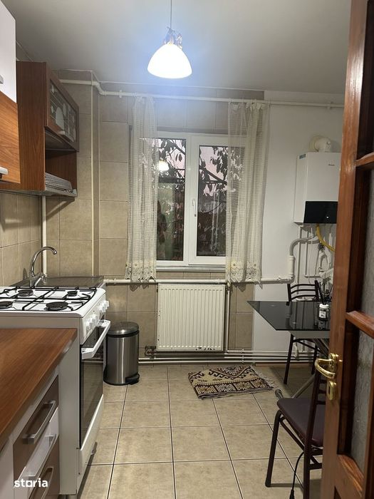Campina - ap. 2 cam mobilat - 300 Euro/Luna