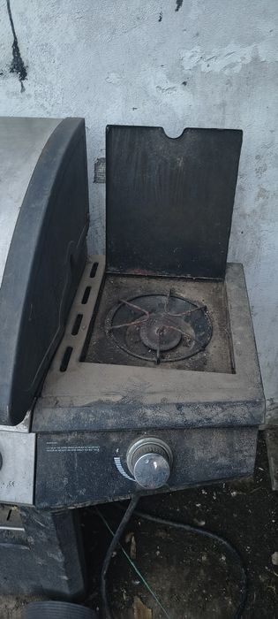 Grătar pe gaz dangrill