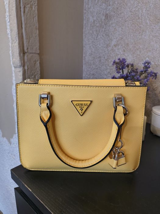 Малка чанта Guess