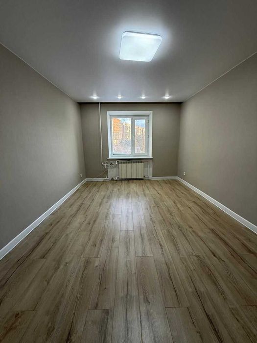 Продается евро 3 комн кв. А-хана,18