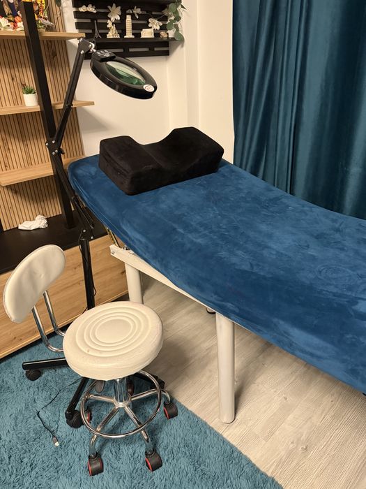 Pat cosmetic + scaun + lampă cu lupă – set complet