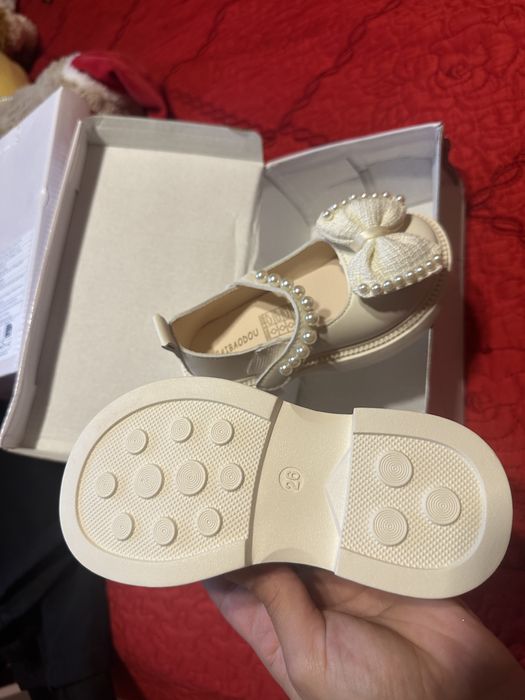 Papuci Fetite Roz, Negri si Albi Marimea 26