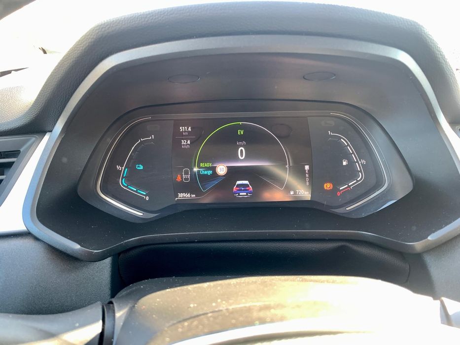 Vând Renault Captur Hybrid