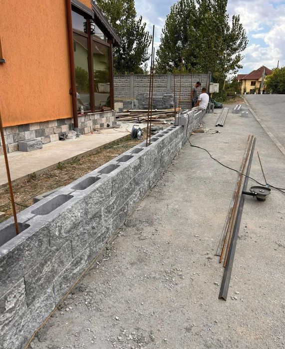Construim garduri