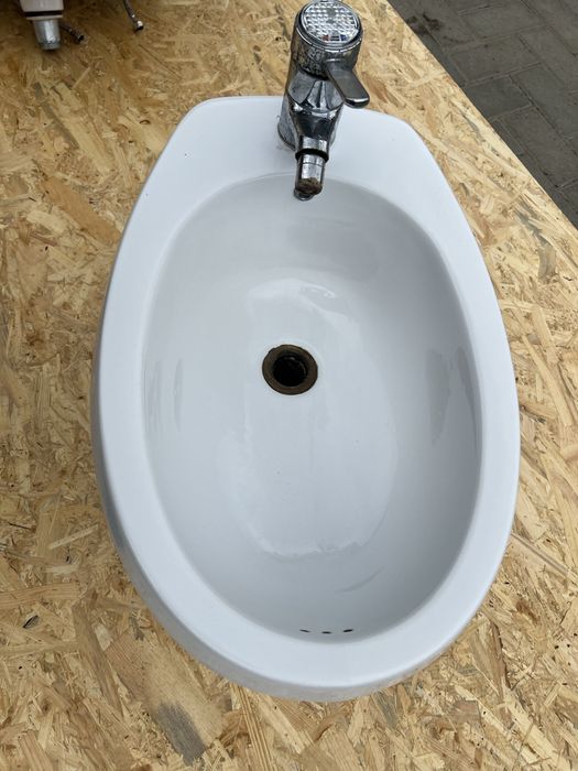 bideu in conditii foarte bune