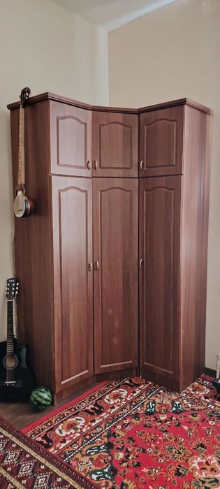 Шкаф угалок сотилади