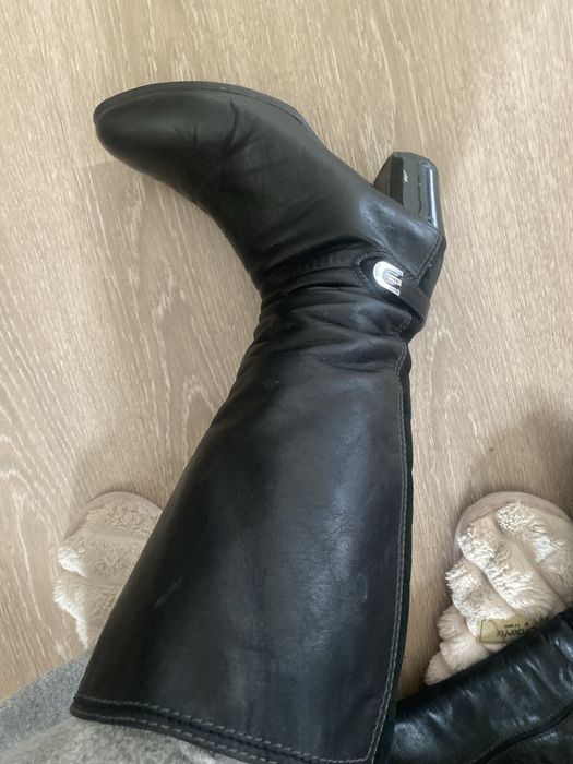 Продам зимние сапоги