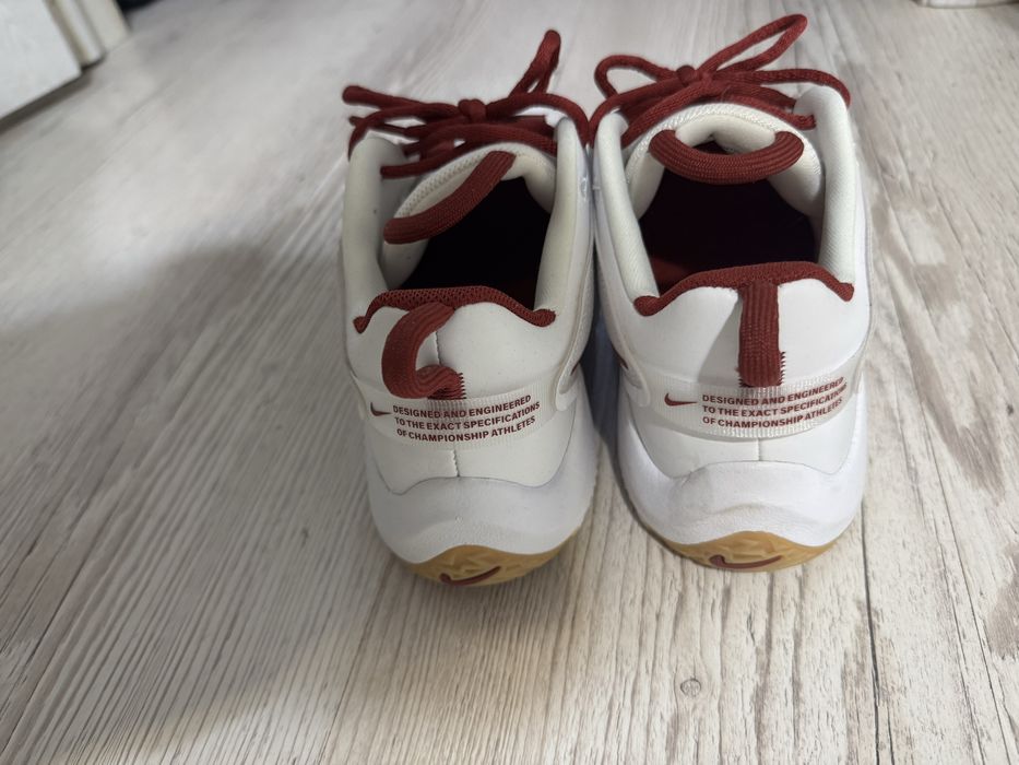 Кроссовки для тенниса