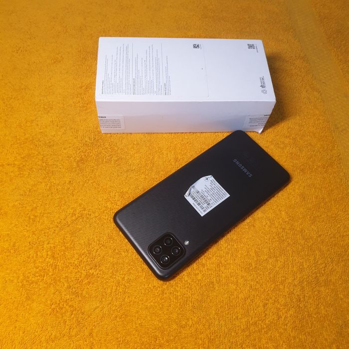 Samsung gallaksi A22  srochni sotaman holati yangi aybi yuq