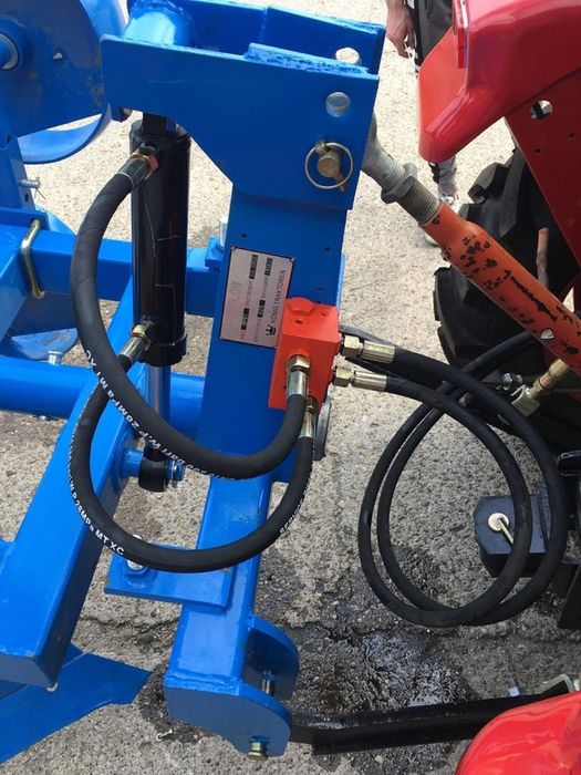 Cilindru distribuitor plug reversibil