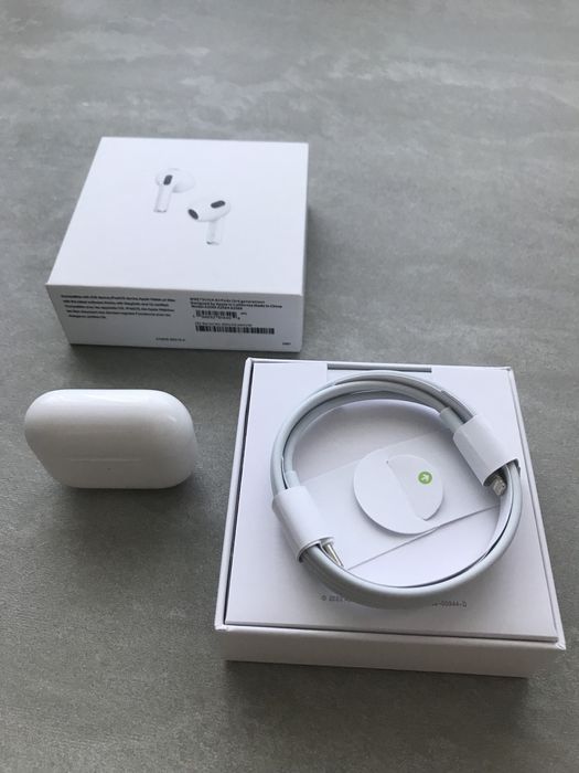 Наушники AirPods (3rd generation)