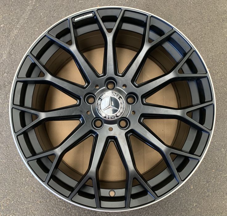 Джанти Мерцедес АМГ Mercedes 63 AMG 18 A C E S V класа BRABUS 4 matic