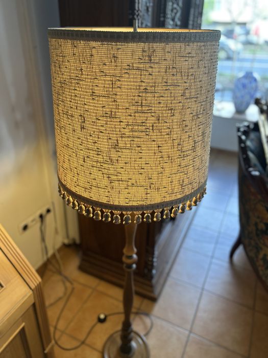 Lampa de Podea din lemn