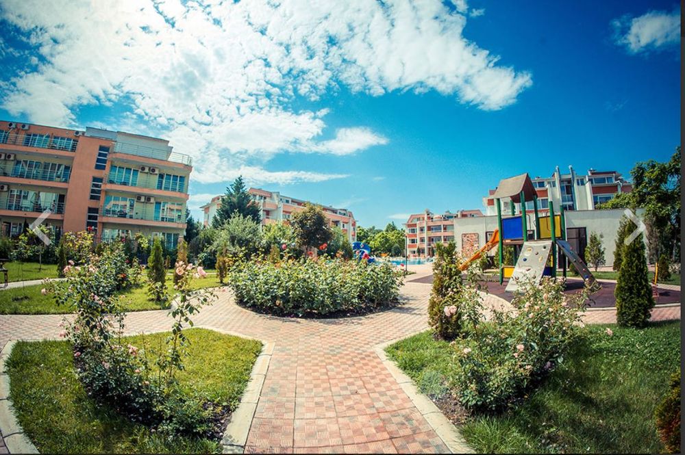 3-стаен апартамент/350 м от плажа/басейн с детска пързалка/до 7човека