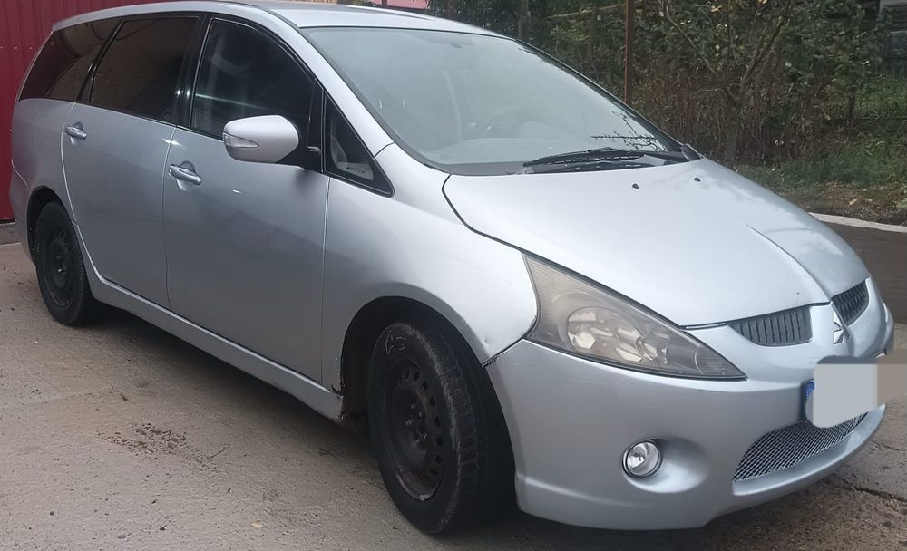 MITSUBISHI Grandis 2006 — imagine 1