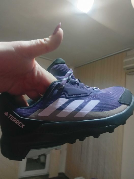 Дамски оригинални маратонки adidas TERREX