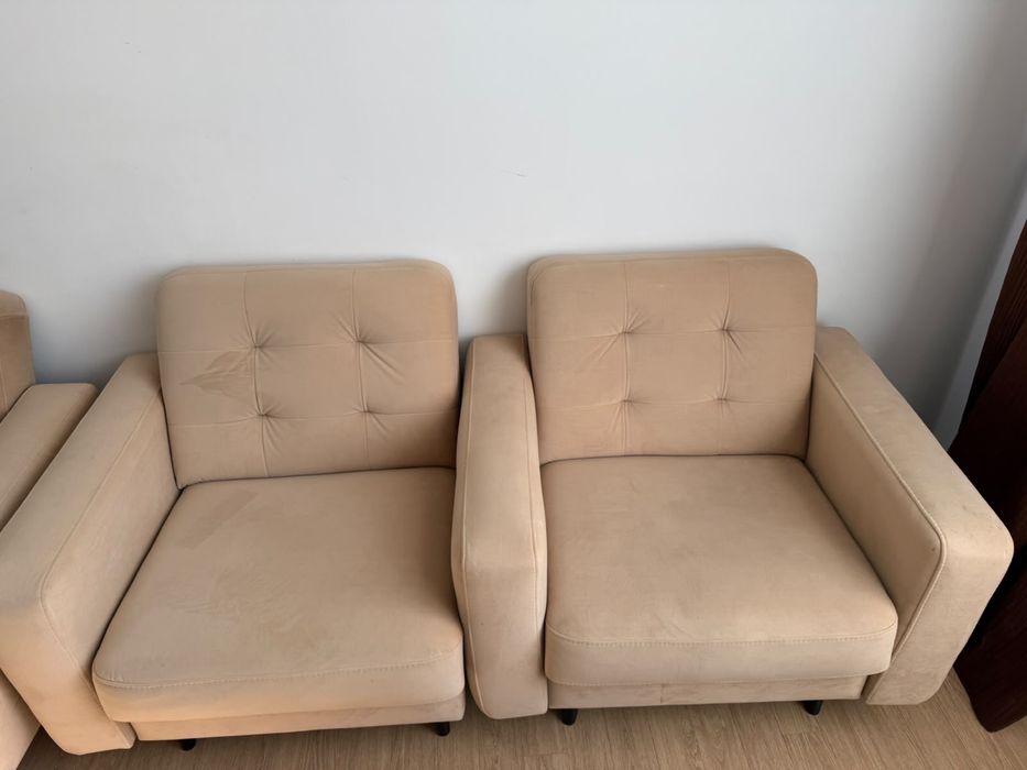 Продам диван и два кресла