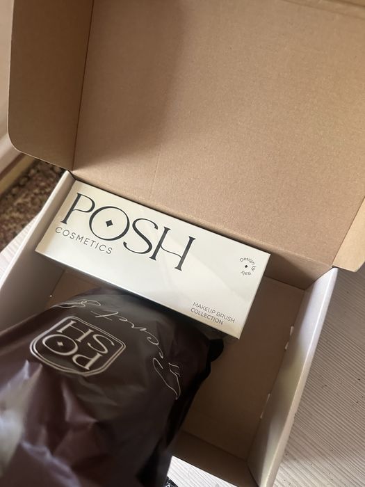 Продается косметический box от Aeka posh.