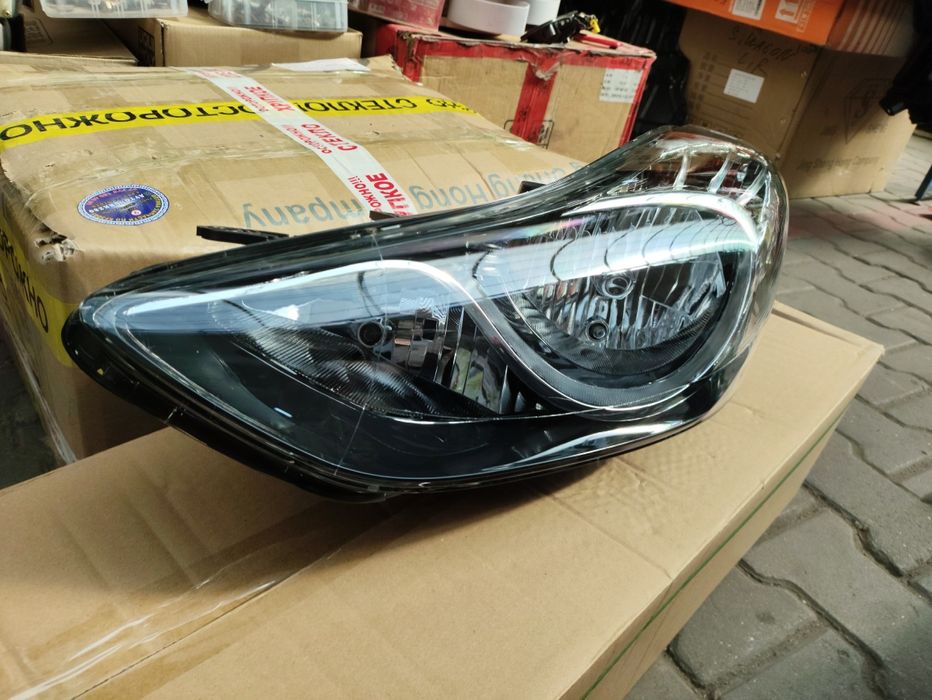 Элантра фара передняя