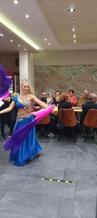 Dansatoare orientala evenimente surpriza Bellydance show dans oriental