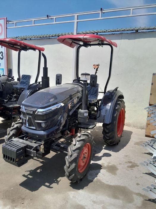 Трактор Fora 304 кабина