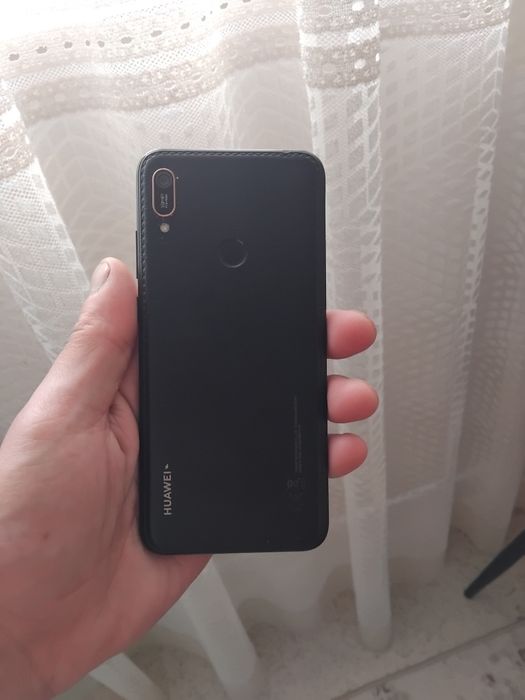 Хуавеи ю5,32памяти,