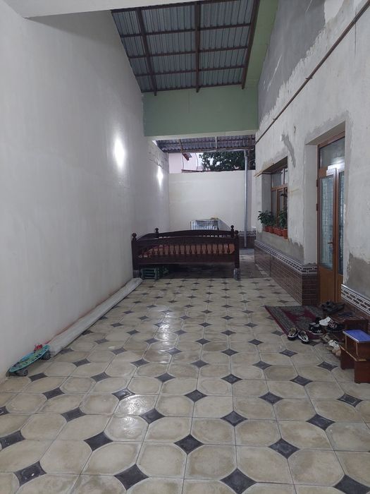 Eshonguzar Raysentr 3 sotix uy