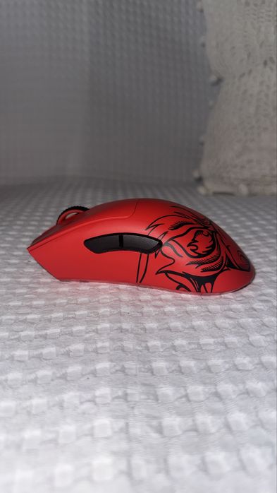Mouse razer deathadder v3 pro FAKER EDITION