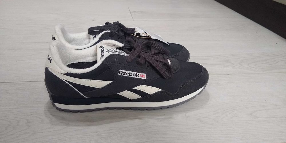 Маратонки Reebok women-Чисто нови с етикетите