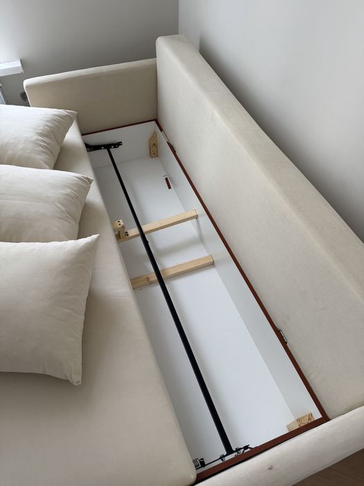 Диван двухместный без деффектов