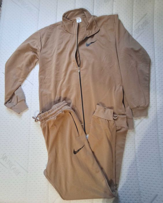 Спортен екип NIKE