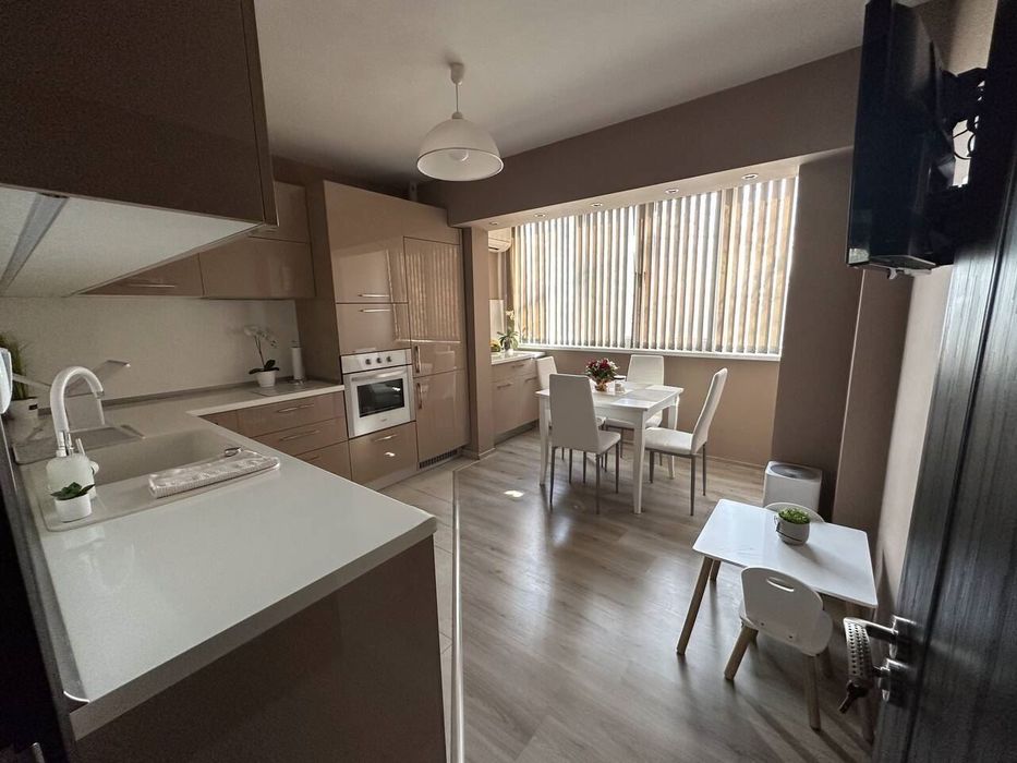 Продава се Тристаен апартамент в София, Орландовци - 84 кв.м за 2261 €/кв.м - Снимка #4