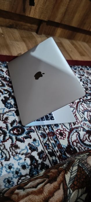 MacBook Air M1 245гб