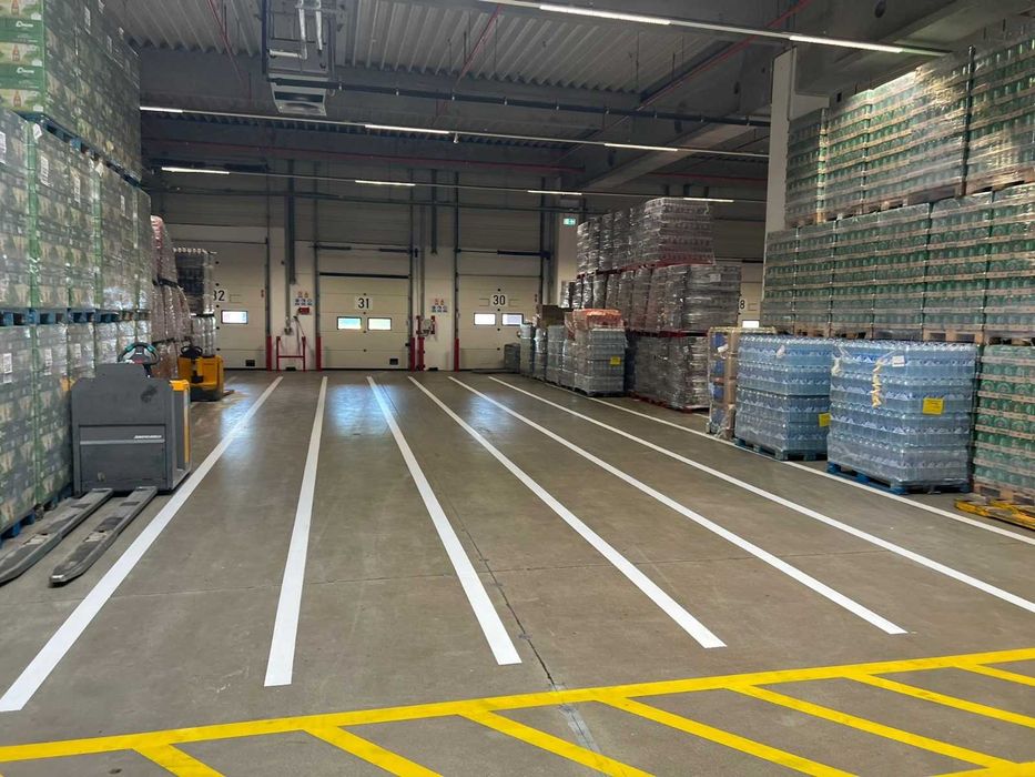 Marcaje rutiere profesionale – parcări, hale, depozite