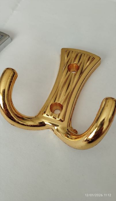 Закачалка да дрехи - 18 €