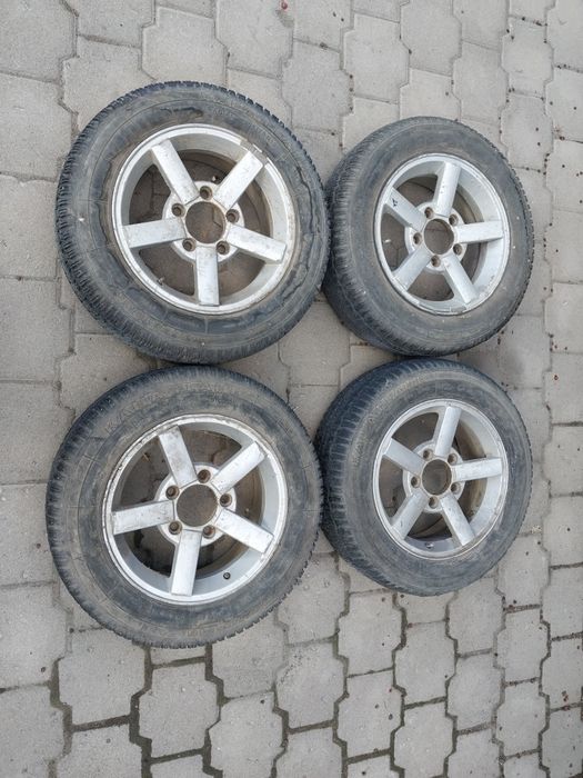 Диски R16 на Ниву. С резиной.