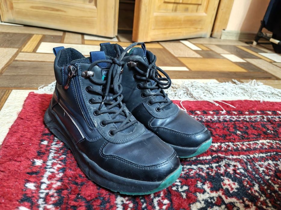 Кросовки на весну, 36 размер