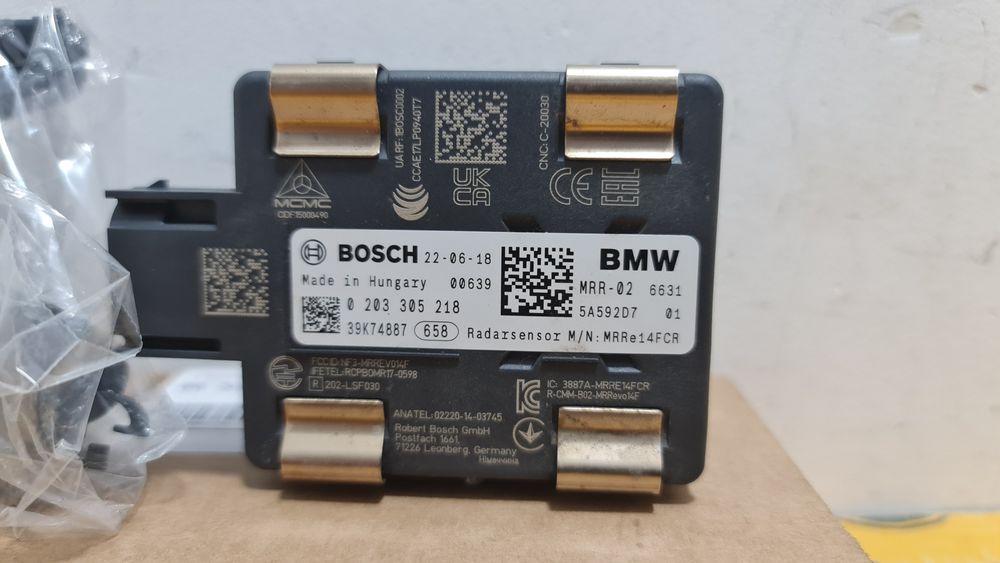 Senzor radar distronic acc BMW 1 f40  2 f44 g42 G87 m2 g20 g21 g28, i3L G28, X3 g01 X4 g02 X5 g05 X6 G06 X7 G07 5A592D7 mrr02