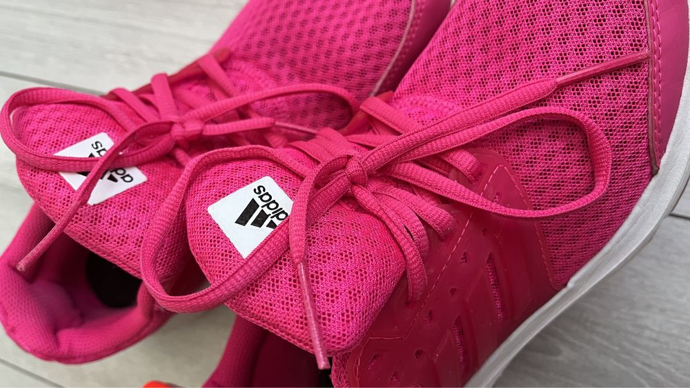Adidas дамски цикламени маратонки