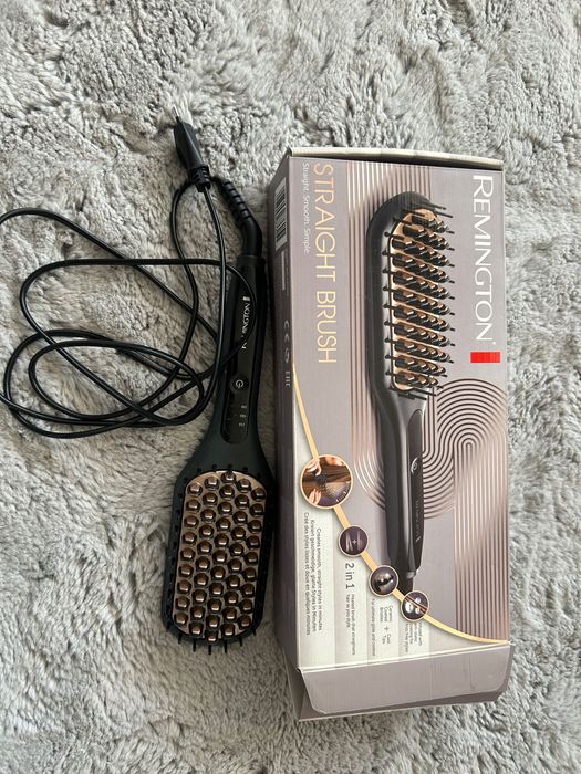 Perie par Remington pentru indreptat parul
