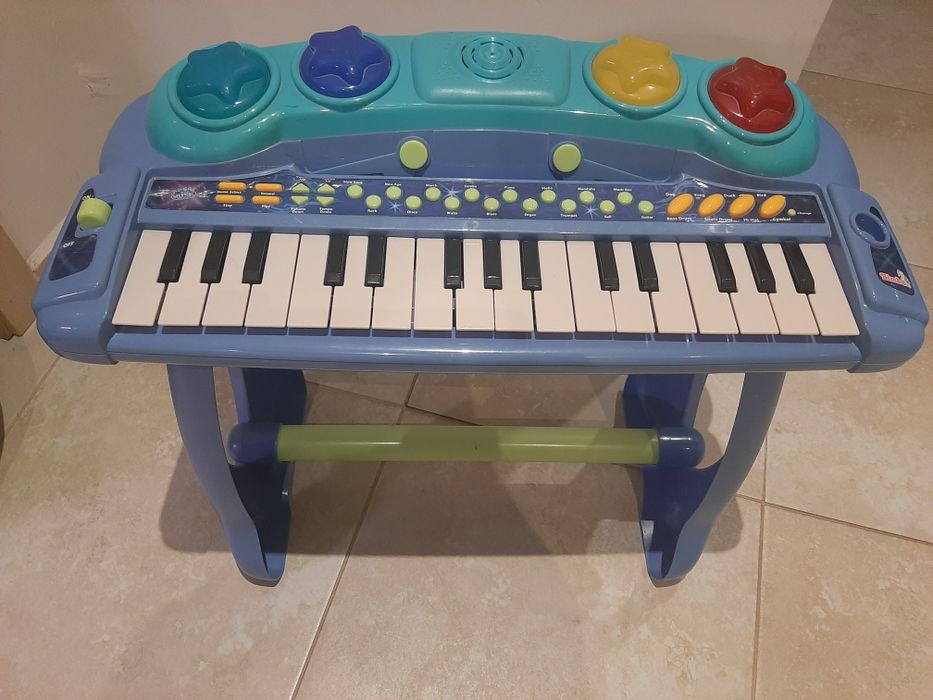 Детско пиано синтезатор