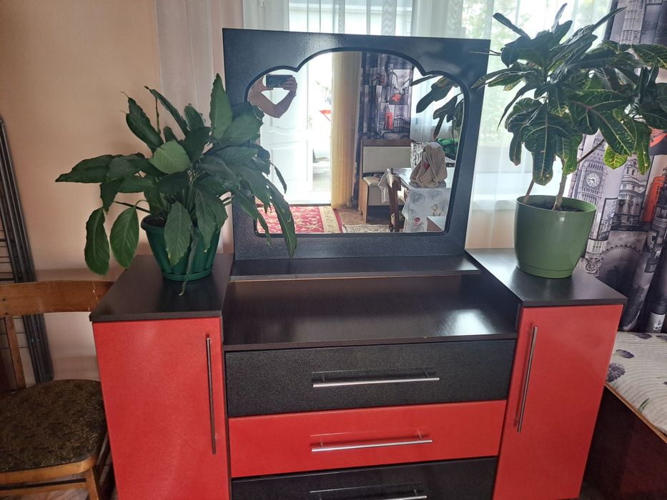 Шкаф тумба  зеркало