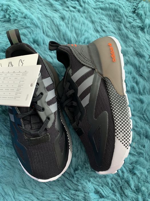 Adidas marimea 21