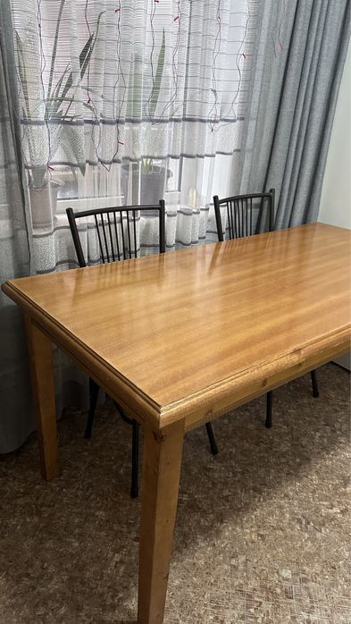 Кухонный стол в Алматы