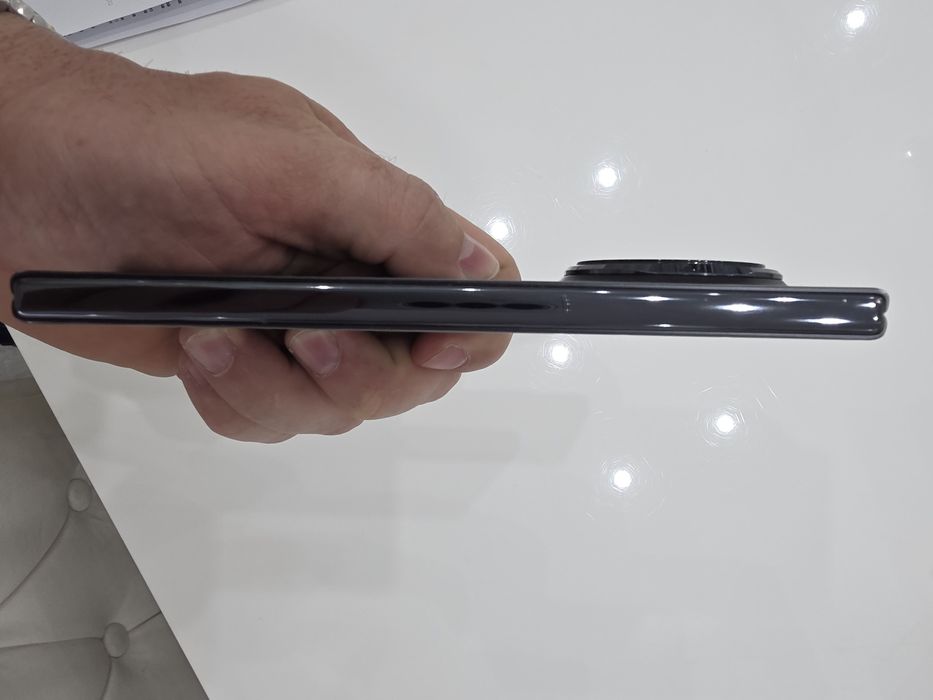 Honor Magic V3 512gb с гаранция