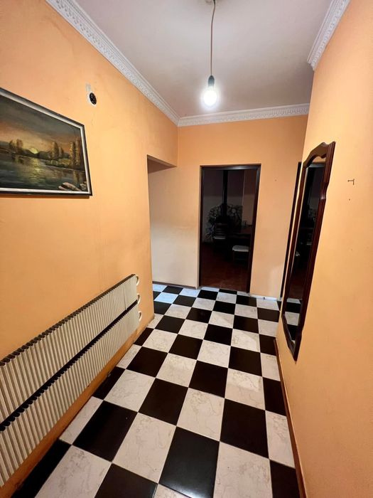 Дава се под наем Тристаен апартамент в Смядово - 98 кв.м за 178.5 € - Снимка #2