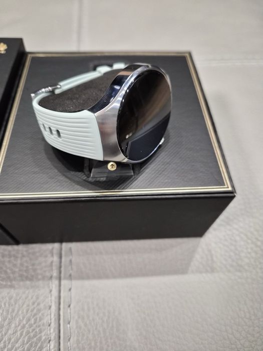Huawei Watch 5 , 42 mm. Green , гаранция до 17.05.2027